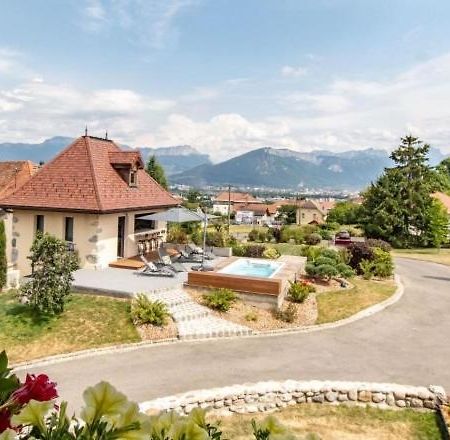 Le Paon Bleu Annecy Poisy Bed and Breakfast Eksteriør billede
