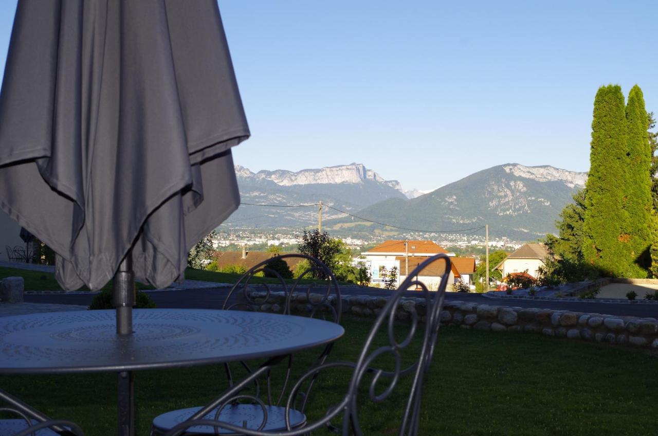 Le Paon Bleu Annecy Poisy Bed and Breakfast Eksteriør billede