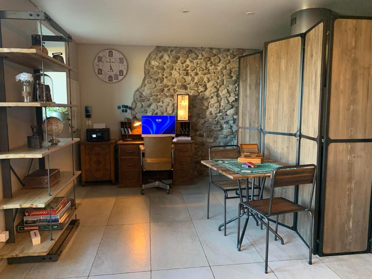Le Paon Bleu Annecy Poisy Bed and Breakfast Eksteriør billede